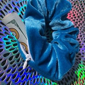 Secret Stash Scrunchies